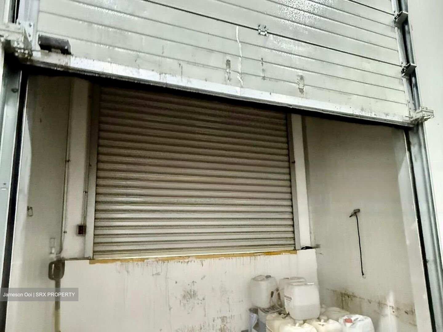 West Spring (D22), Warehouse #457543111